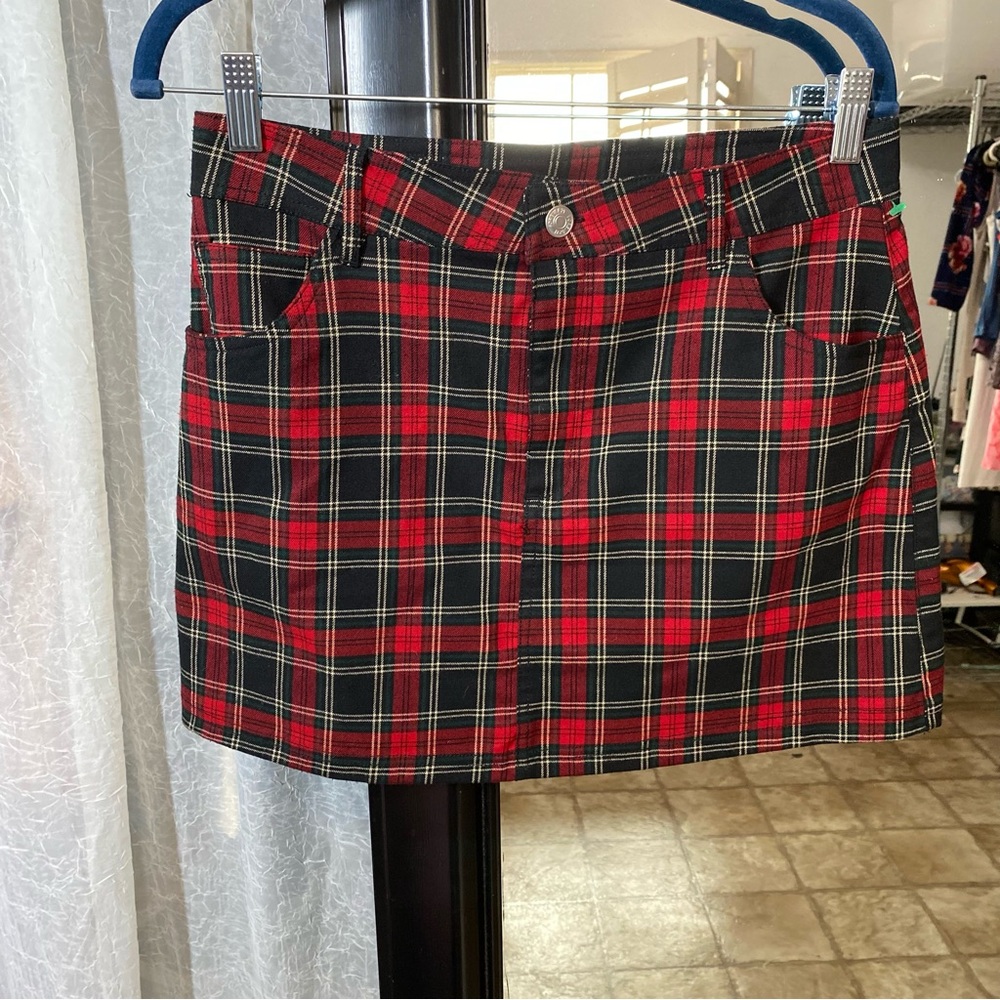 Forever 21 Y2k Women’s Plaid Mini Skirt Red Black White